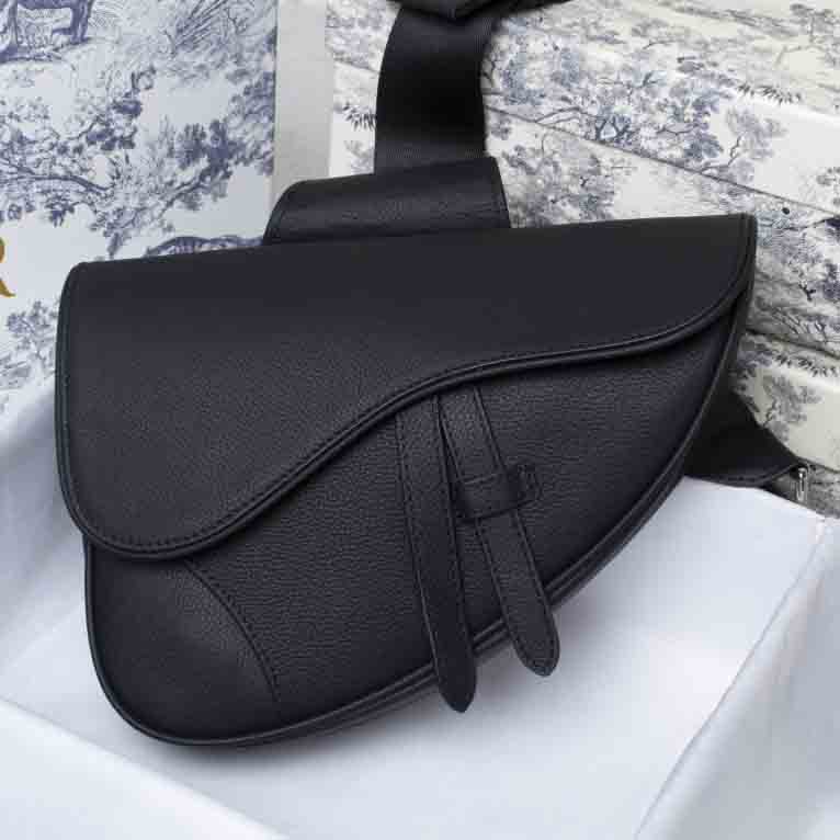 Classic Men's Chest Bag Retro Bags Fashion Men Shoulder Bag Waist Bag High Quality Genuine Leather Handbag
Classic Men's Chest Bag Retro Bags Fashion Men Shoulder Bag Waist Bag High Quality Genuine Leather Handbag