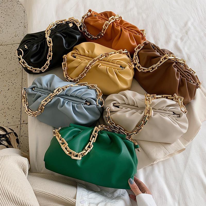 Luxury Design Handbags Women Shoulder Bag 2020 New Fashion Gold Chain Tote Pleated PU Leather Cloud Pouch Clutch Female Purses
Luxury Design Handbags Women Shoulder Bag 2020 New Fashion Gold Chain Tote Pleated PU Leather Cloud Pouch Clutch Female Purses