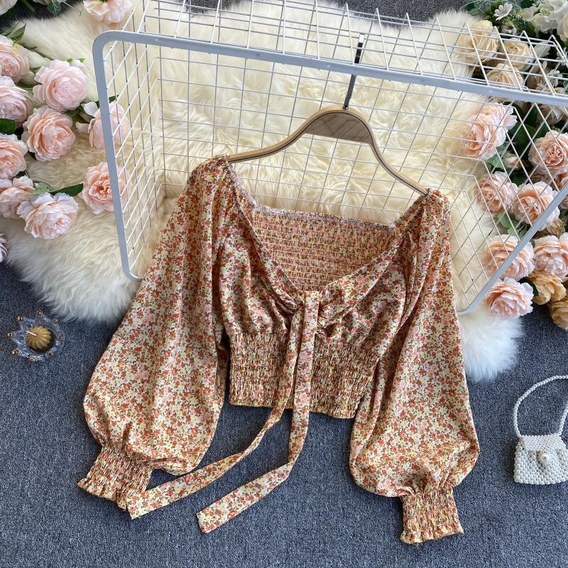 2021 New Female elastic singiny ruched blouse spring cord neck puff short tops chiffon floral printing shirts 8TXX, Apricot
2021 New Female elastic singiny ruched blouse spring cord neck puff short tops chiffon floral printing shirts 8TXX, Apricot