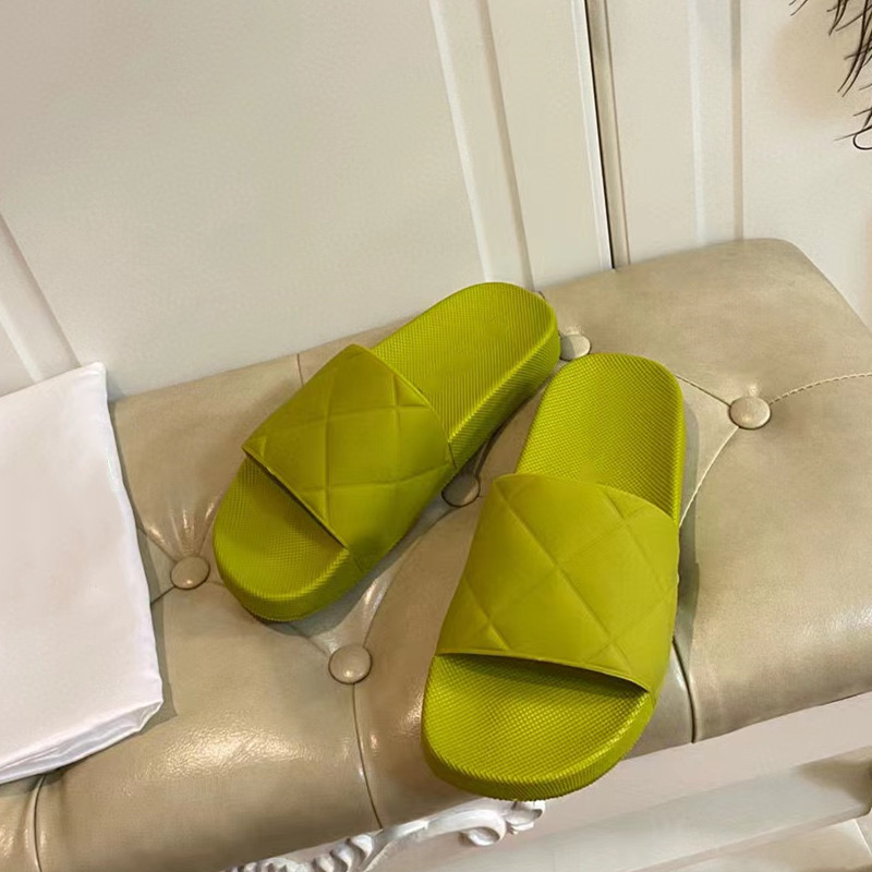 Beach Slides Flat Causal Summers Slippers for Ladies Round Toe Designer Casual Shoes Top Quality Luxury Brand Flip Flops Sandals Bottega, As picture
Beach Slides Flat Causal Summers Slippers for Ladies Round Toe Designer Casual Shoes Top Quality Luxury Brand Flip Flops Sandals Bottega, As picture
