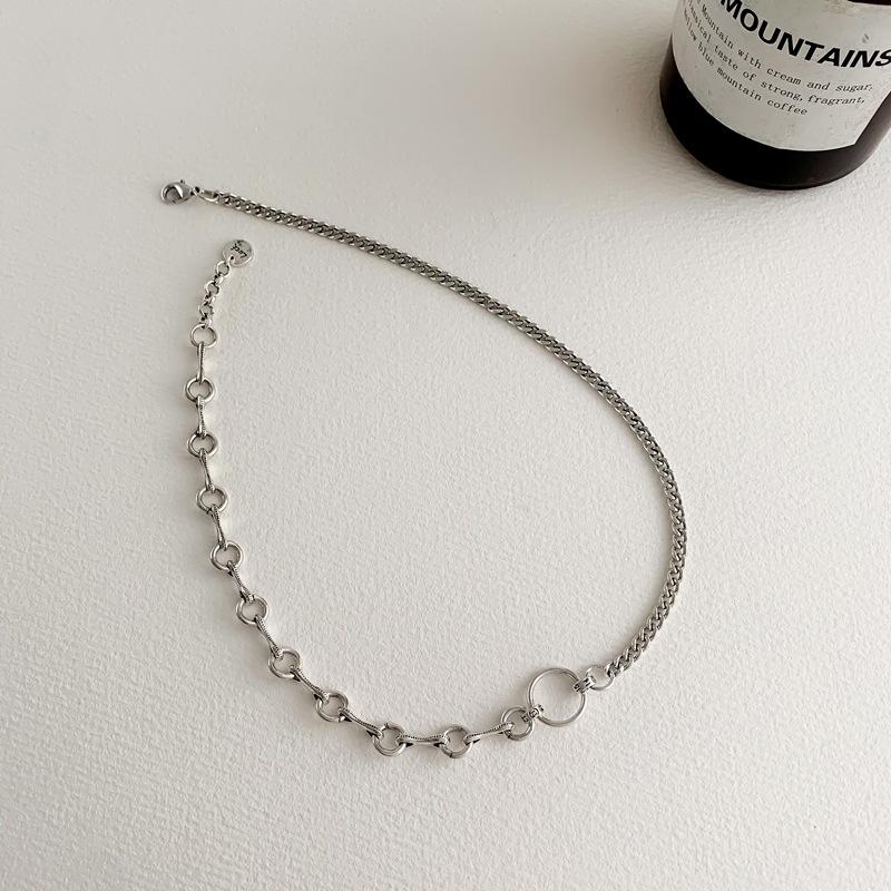 LOVOACC Simple Asymmetric Linked Circle Chain Necklaces for Women Chunky Chains Hollow Geometric Pendant Chokers Necklace Gifts
LOVOACC Simple Asymmetric Linked Circle Chain Necklaces for Women Chunky Chains Hollow Geometric Pendant Chokers Necklace Gifts