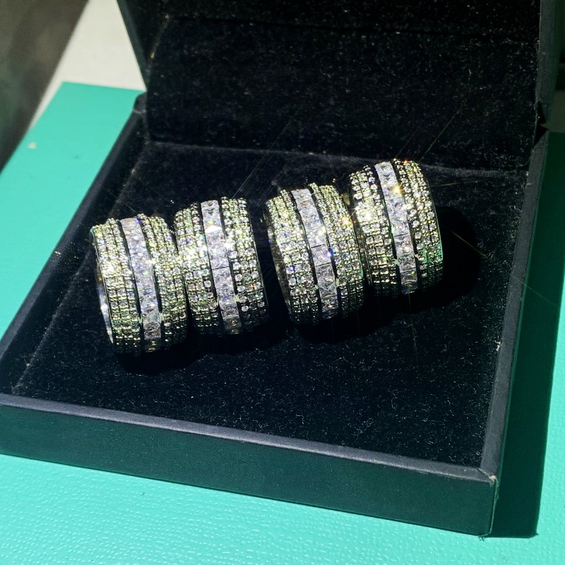 Stunning Sterg Sier Circle Princess White Topaz CZ Dia Women's Wedding Band Ring (Sizes 5-12)