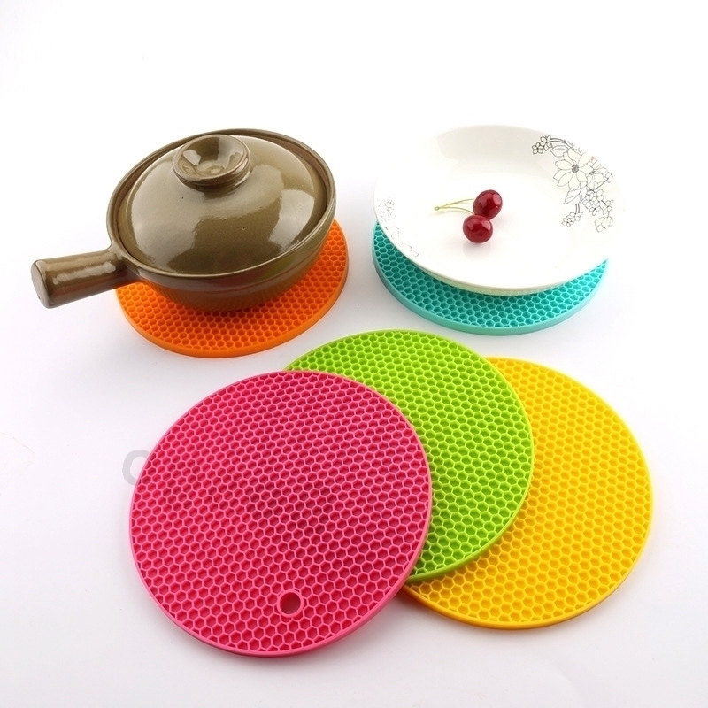 Round Honeycomb Silicone Mat High Temperature Resistance Heat Insulation Table Placemats Non Slip Bowl Pot Cup Pad Coasters
Round Honeycomb Silicone Mat High Temperature Resistance Heat Insulation Table Placemats Non Slip Bowl Pot Cup Pad Coasters