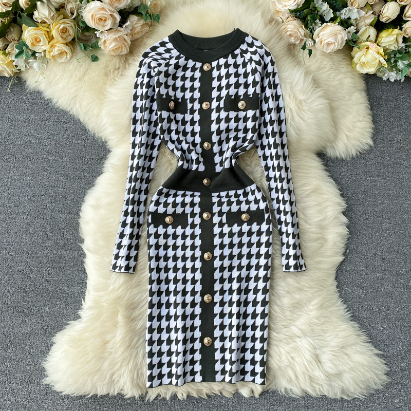 2021 New New retro houndstooth knitted bag hip skirt ladies fashion long-sleeved slim short dress L8DQ, Watermelon red
2021 New New retro houndstooth knitted bag hip skirt ladies fashion long-sleeved slim short dress L8DQ, Watermelon red