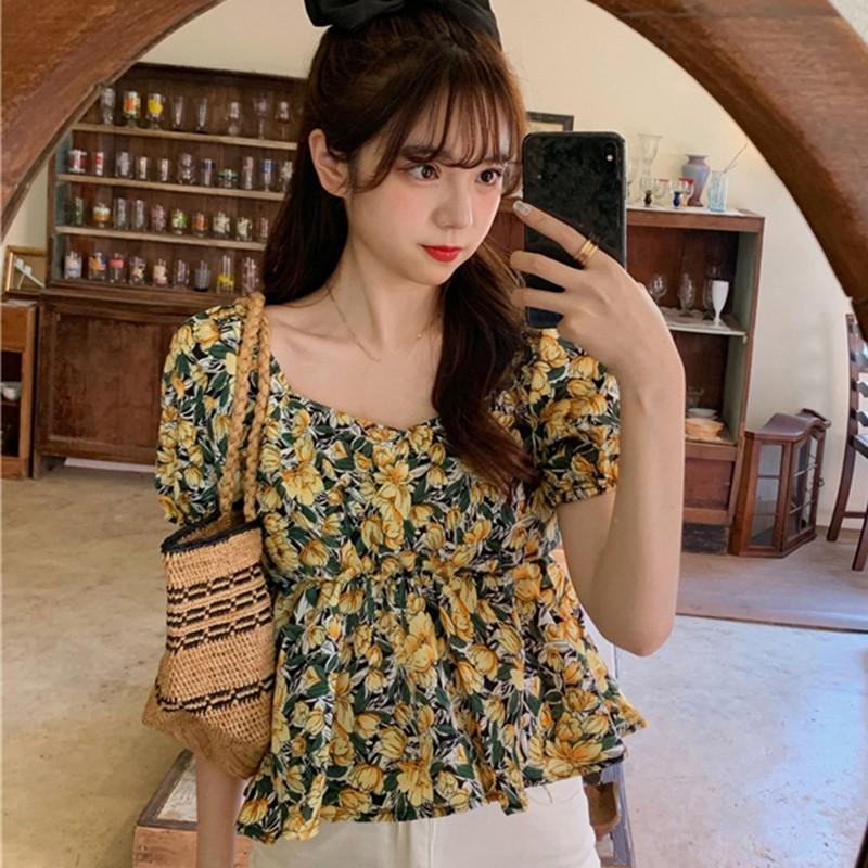 2020 Summer Women Blouse Fashion Floral Print Square Collar Beach Style Short Sleeve Shirts New, Blue
2020 Summer Women Blouse Fashion Floral Print Square Collar Beach Style Short Sleeve Shirts New, Blue