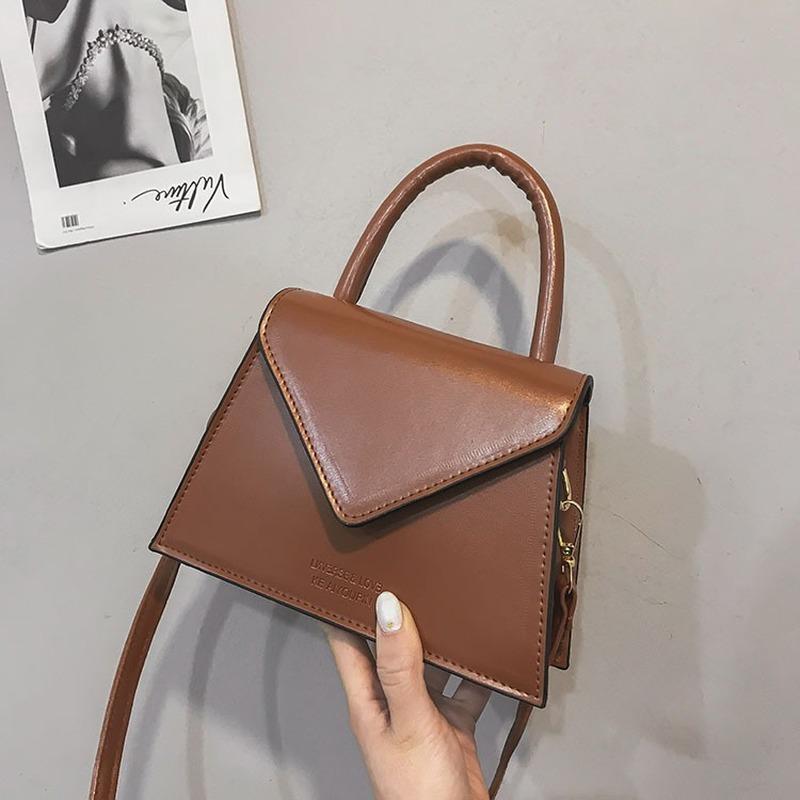 Women's bags 2021 new shoulder bag fashion all-match diagonal bag PU leather solid color small, Black
Women's bags 2021 new shoulder bag fashion all-match diagonal bag PU leather solid color small, Black