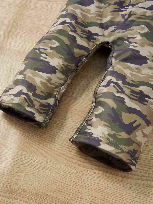 Baby Bag And Camo Print Hooded 2 In 1 Jumpsuit SHE