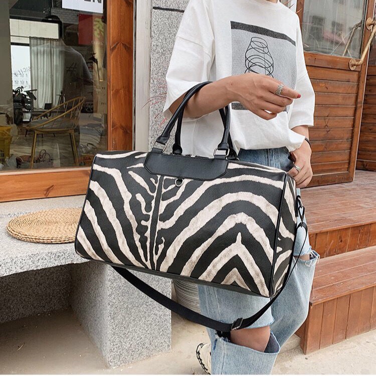 2019 new women leather handbags female mother package bag hand mother bill of lading shoulder bag women bag+Small bag N51106 M40157
2019 new women leather handbags female mother package bag hand mother bill of lading shoulder bag women bag+Small bag N51106 M40157