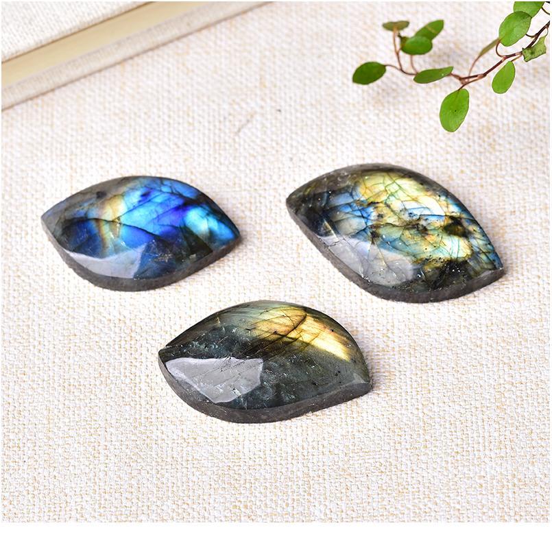 Natural Labradorite Feuille Feuille bleue Violet jaune ornements minéraux Energie Guérison Stone DIY bijoux Reiki Home de Jllqqd