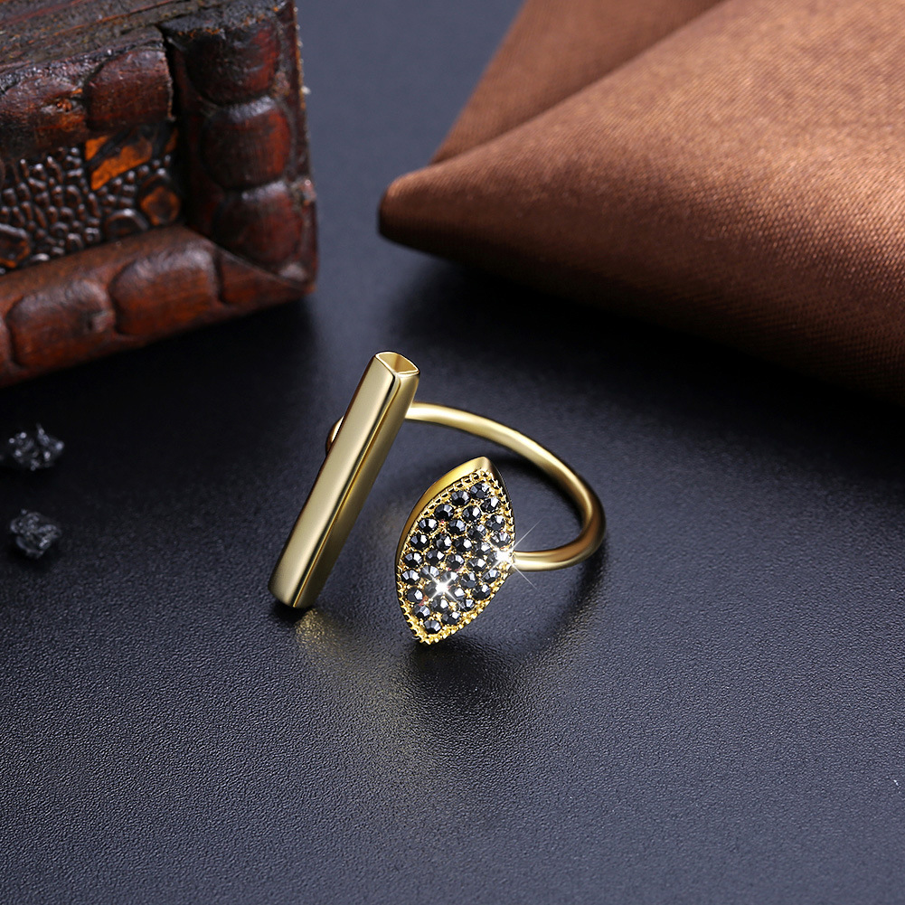 Lycani uses Swarovski element crystal jewelry, European and American vintage sterling silver 925 open eye ring, accessories, proposal, engag
Lycani uses Swarovski element crystal jewelry, European and American vintage sterling silver 925 open eye ring, accessories, proposal, engag