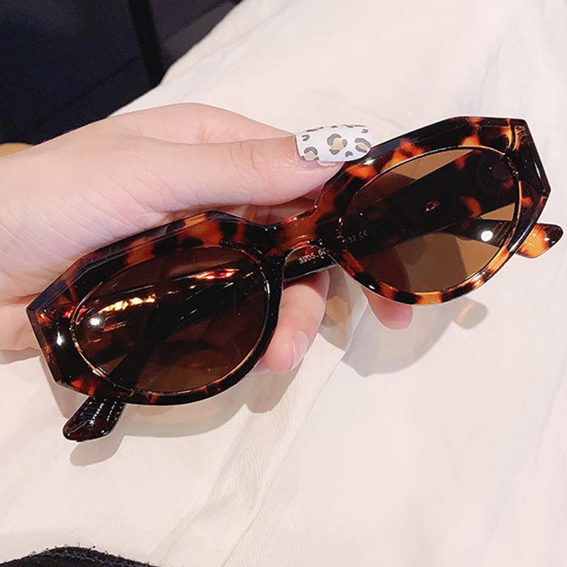 Sunglasses Vintage Irregular Polygon Small Square For Women Retro Blue White Gradient Uv400 Sun Glasses Men Blakc Hip Hop Shades
Sunglasses Vintage Irregular Polygon Small Square For Women Retro Blue White Gradient Uv400 Sun Glasses Men Blakc Hip Hop Shades