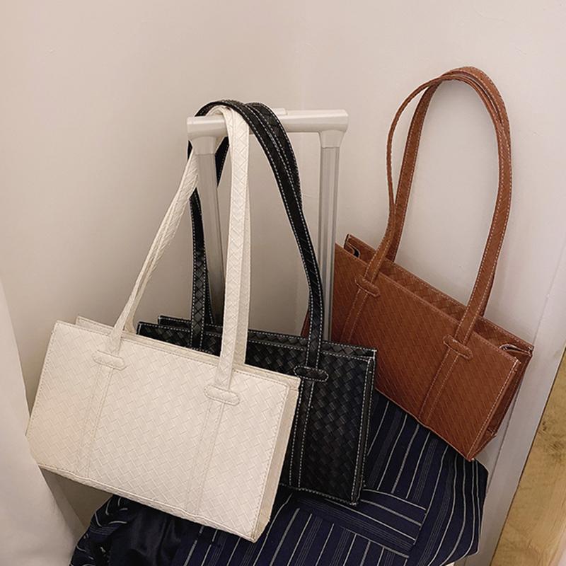Fashion Design Women Bag White Shoulder Knitting Bag Shopping Tote Bags Leather Crossbody Lady Female Casual Square Handbag, Black
Fashion Design Women Bag White Shoulder Knitting Bag Shopping Tote Bags Leather Crossbody Lady Female Casual Square Handbag, Black