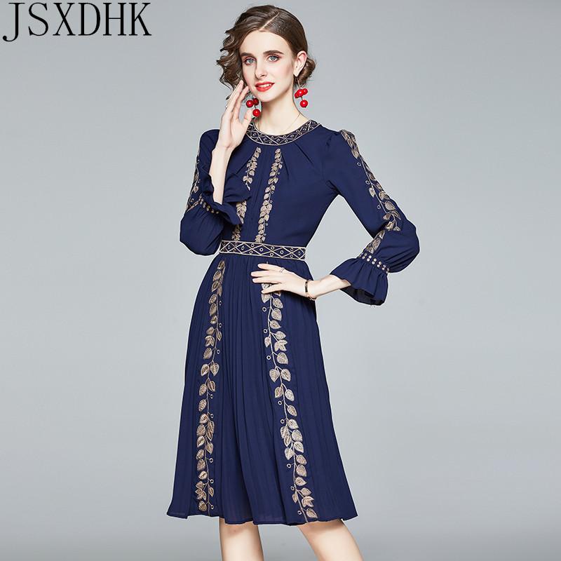 2020 Women Autumn Luxury Embroidery Dress Festa High Quality Elegant Lady Party Robe Femme Vintage Designer Casual Vestidos, Navy blue
2020 Women Autumn Luxury Embroidery Dress Festa High Quality Elegant Lady Party Robe Femme Vintage Designer Casual Vestidos, Navy blue