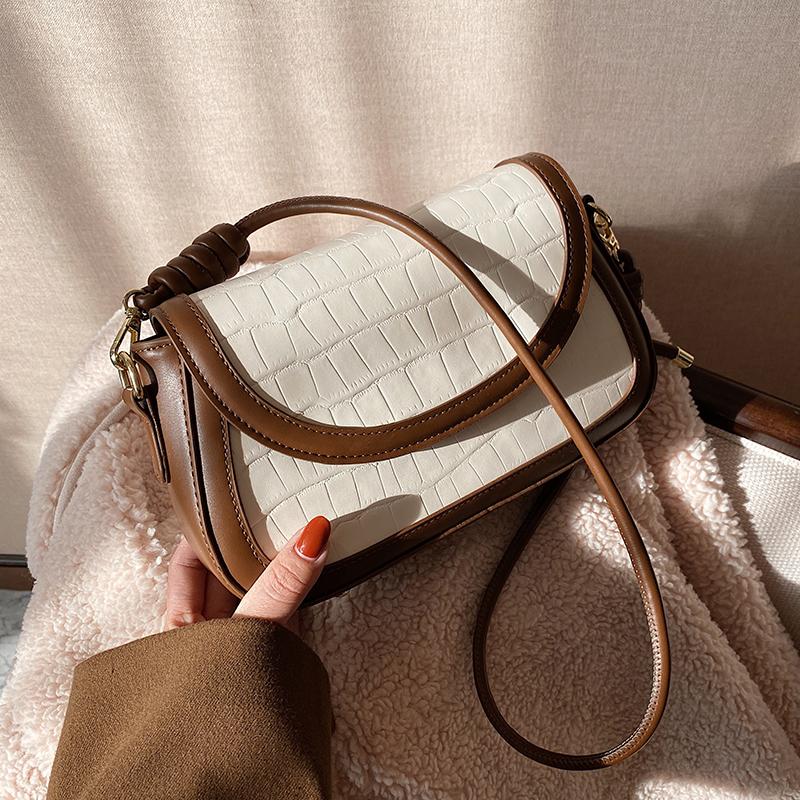 Luxury Leather Small Square Bag 2021 Trendy High Quality Shoulder Bag Designer Handbags Crossbody Bags For Women Bolsa de hombro, Beige
Luxury Leather Small Square Bag 2021 Trendy High Quality Shoulder Bag Designer Handbags Crossbody Bags For Women Bolsa de hombro, Beige