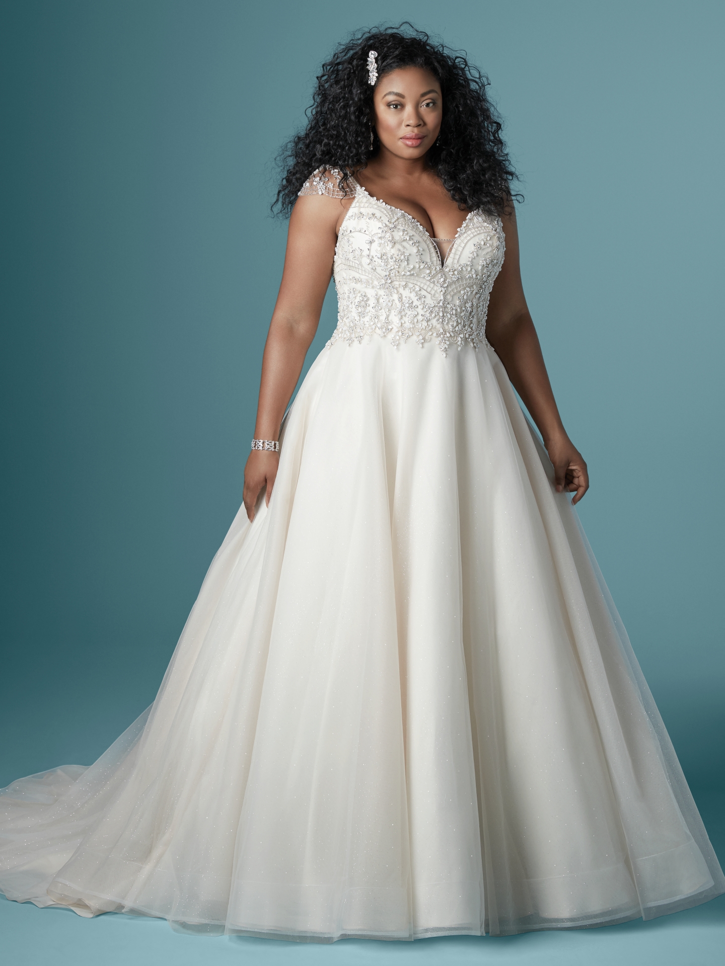 Beaded Plus Size Backless Wedding Dresses V Neck A Line Sequined Bridal Gowns Sweep Train Tulle Robe De Marie