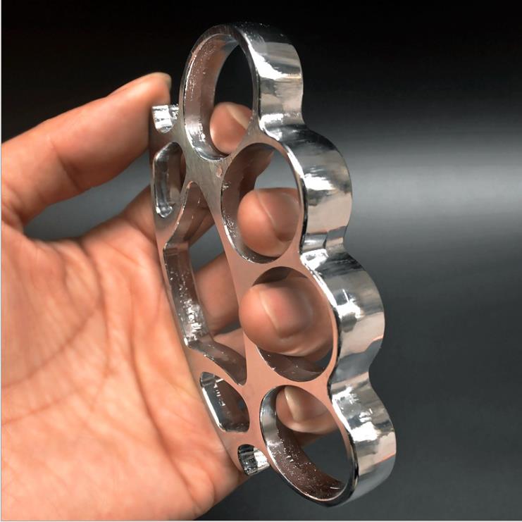 wu Fist legal self-defense weapon fist round head iron four-finger tiger hand clasp fist clasp defensive tiger ring, Black
wu Fist legal self-defense weapon fist round head iron four-finger tiger hand clasp fist clasp defensive tiger ring, Black