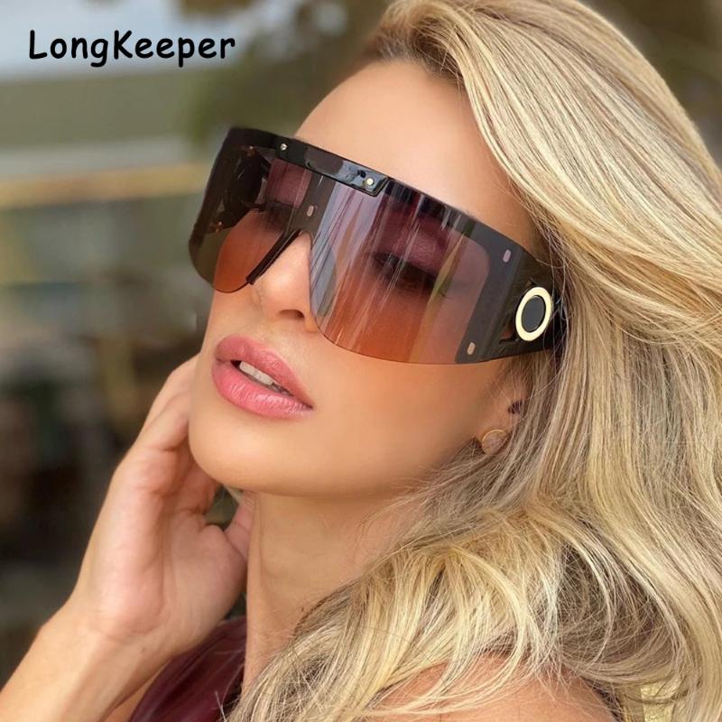 Sunglasses Fashion One Piece Oversize Women Luxury Square Goggle Female Trendy Sun Glasses UV Men Driving Shades Oculos Feminino
Sunglasses Fashion One Piece Oversize Women Luxury Square Goggle Female Trendy Sun Glasses UV Men Driving Shades Oculos Feminino