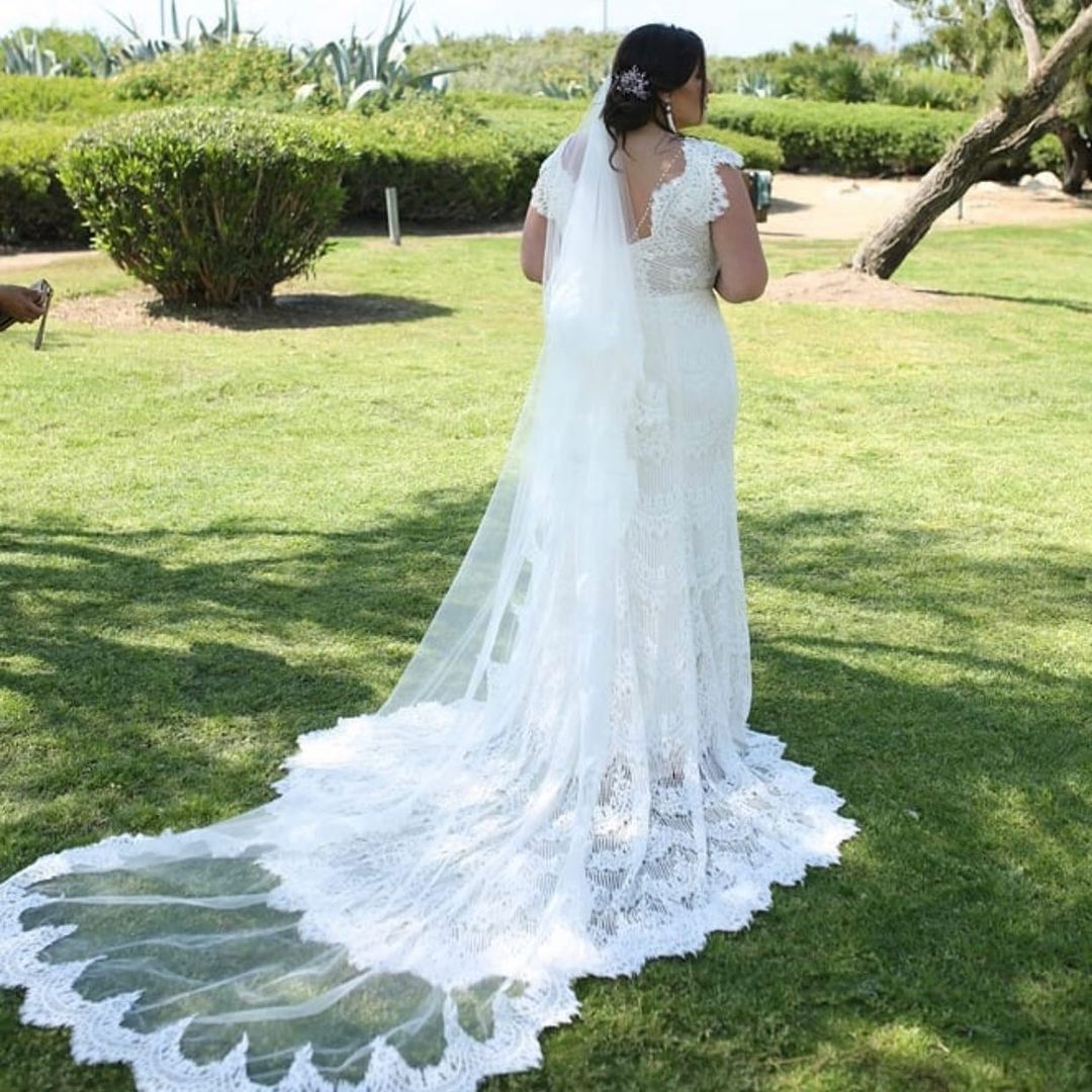 Plus Size Charming Lace Backless Mermaid Wedding Dresses Sheer Plunging Neck Bridal Gowns Sweep Train Robe De Marie