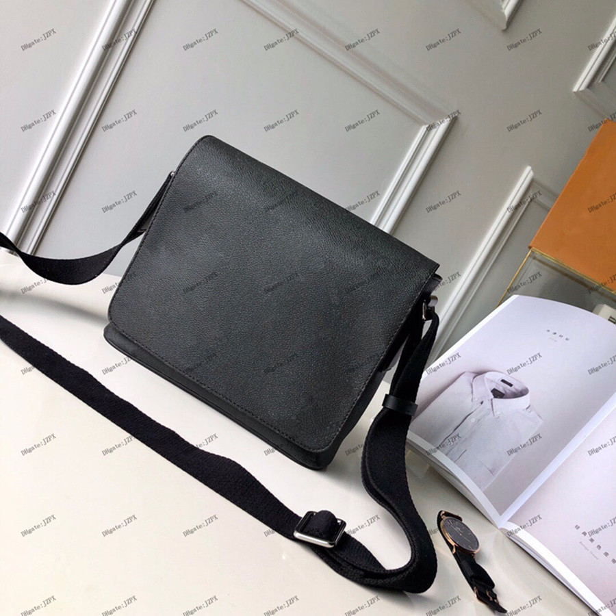 2021 hot-selling famous designer leather man handbags, luxury designer bags, shopping bags,Shoulder bag ,Messenger Bag,094, The picture shall prevail
2021 hot-selling famous designer leather man handbags, luxury designer bags, shopping bags,Shoulder bag ,Messenger Bag,094, The picture shall prevail