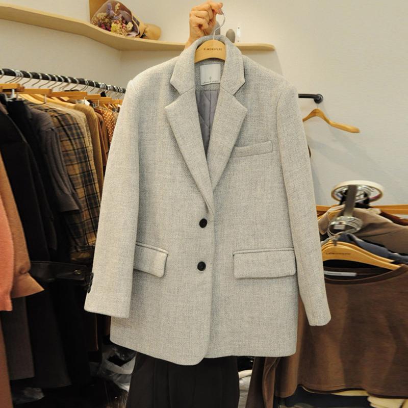 2021 New Winter Thick Women' Coat Elegant Single Breasted Loose Female Suit Blazer High Quality Fashion Ladies Woolen Jacket
2021 New Winter Thick Women' Coat Elegant Single Breasted Loose Female Suit Blazer High Quality Fashion Ladies Woolen Jacket
