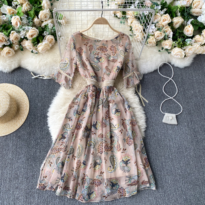 2021 New Singiny female retro print fashion short neck the line dressed summer chic streetwear long dress 0E6Z, Khaki.
2021 New Singiny female retro print fashion short neck the line dressed summer chic streetwear long dress 0E6Z, Khaki.