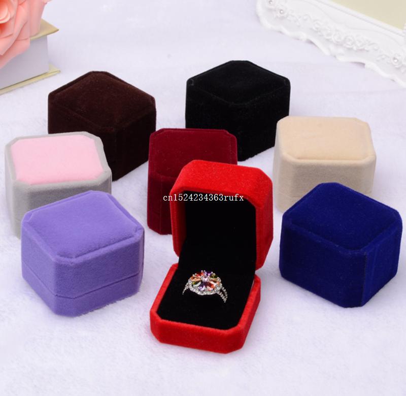 300pcs Velvet Jewelry Boxes for Necklace Foldable Ring Box Earring Cases Fashion Delicate Flocking Gift Box Valentine's Day Gift
300pcs Velvet Jewelry Boxes for Necklace Foldable Ring Box Earring Cases Fashion Delicate Flocking Gift Box Valentine's Day Gift