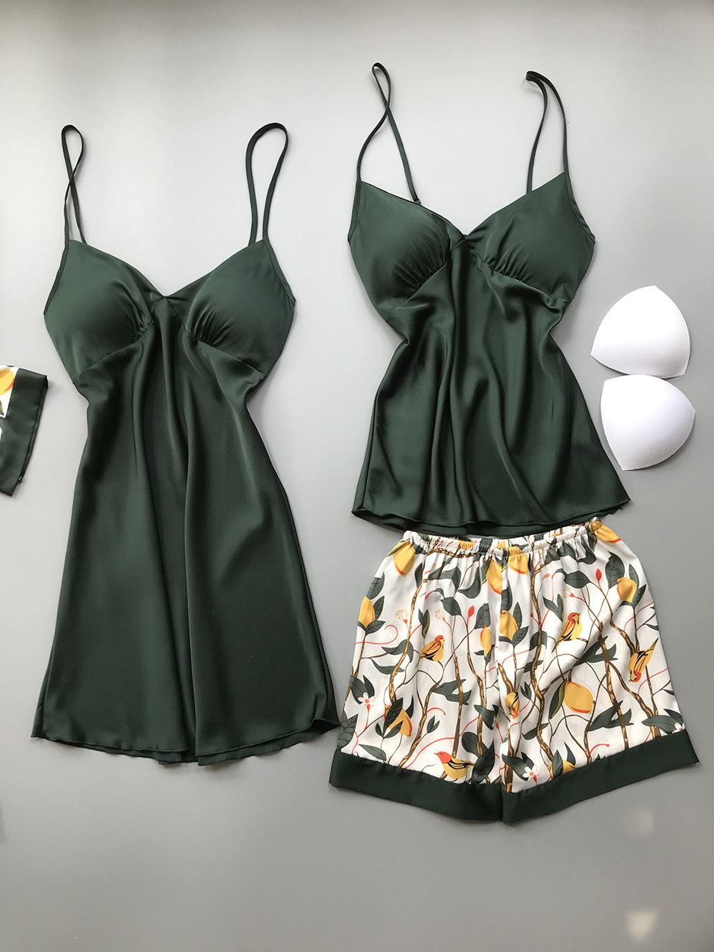 Women Satin Pamas Sets with Chest Pads Flower Print Pijama Spring Autumn Sleepwear 4 Pieces Spaghetti Strap Silk Pyjamas 201109