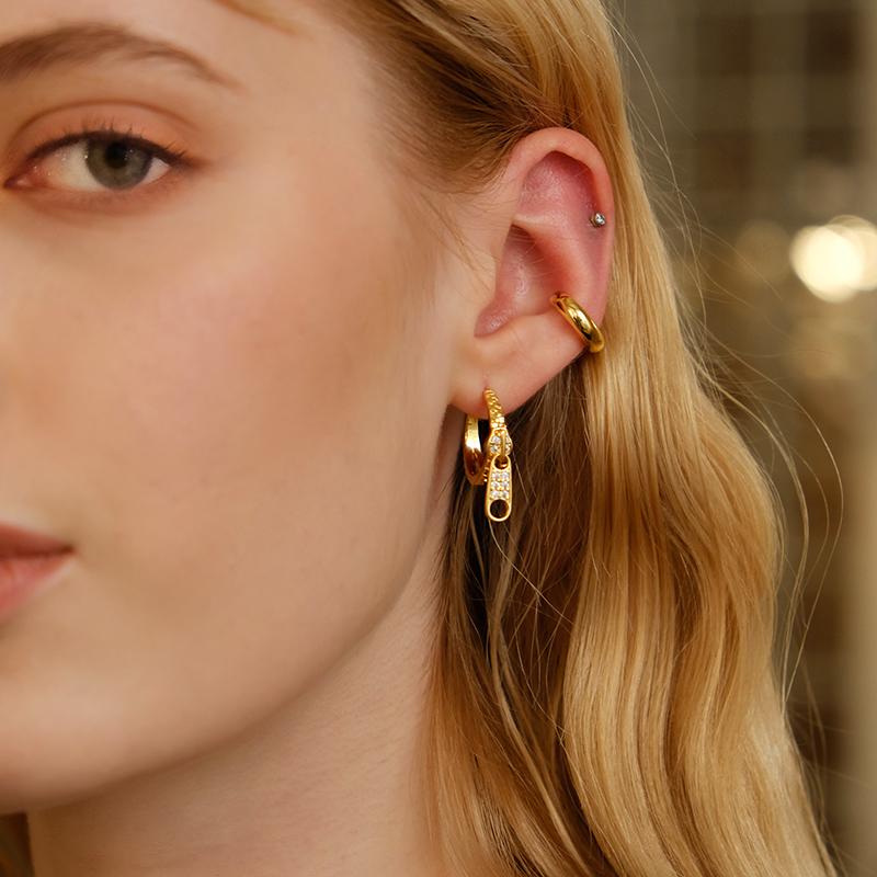 Timeless Wonder Stunning Zirconia Zipper Hoops Earrings Women Jewelry Punk Cocktail Goth Ins Runway Designer Top Rare Egirl 5311
Timeless Wonder Stunning Zirconia Zipper Hoops Earrings Women Jewelry Punk Cocktail Goth Ins Runway Designer Top Rare Egirl 5311