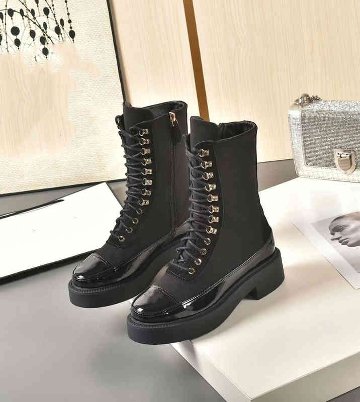 Boots in Luxury leisure the martin boots fashion half 9 inch autumn and winter design gold hardware high quality size 35-42 TT27, Box
Boots in Luxury leisure the martin boots fashion half 9 inch autumn and winter design gold hardware high quality size 35-42 TT27, Box