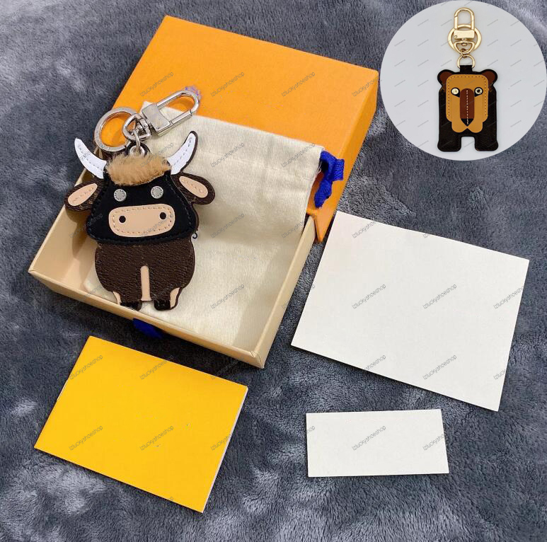 With Box Luxury Keychain Cute Cattle Design Handmade Car Wallet Bags Pendant Leather Keychains Unisex Animal Key Chain Accessories
With Box Luxury Keychain Cute Cattle Design Handmade Car Wallet Bags Pendant Leather Keychains Unisex Animal Key Chain Accessories