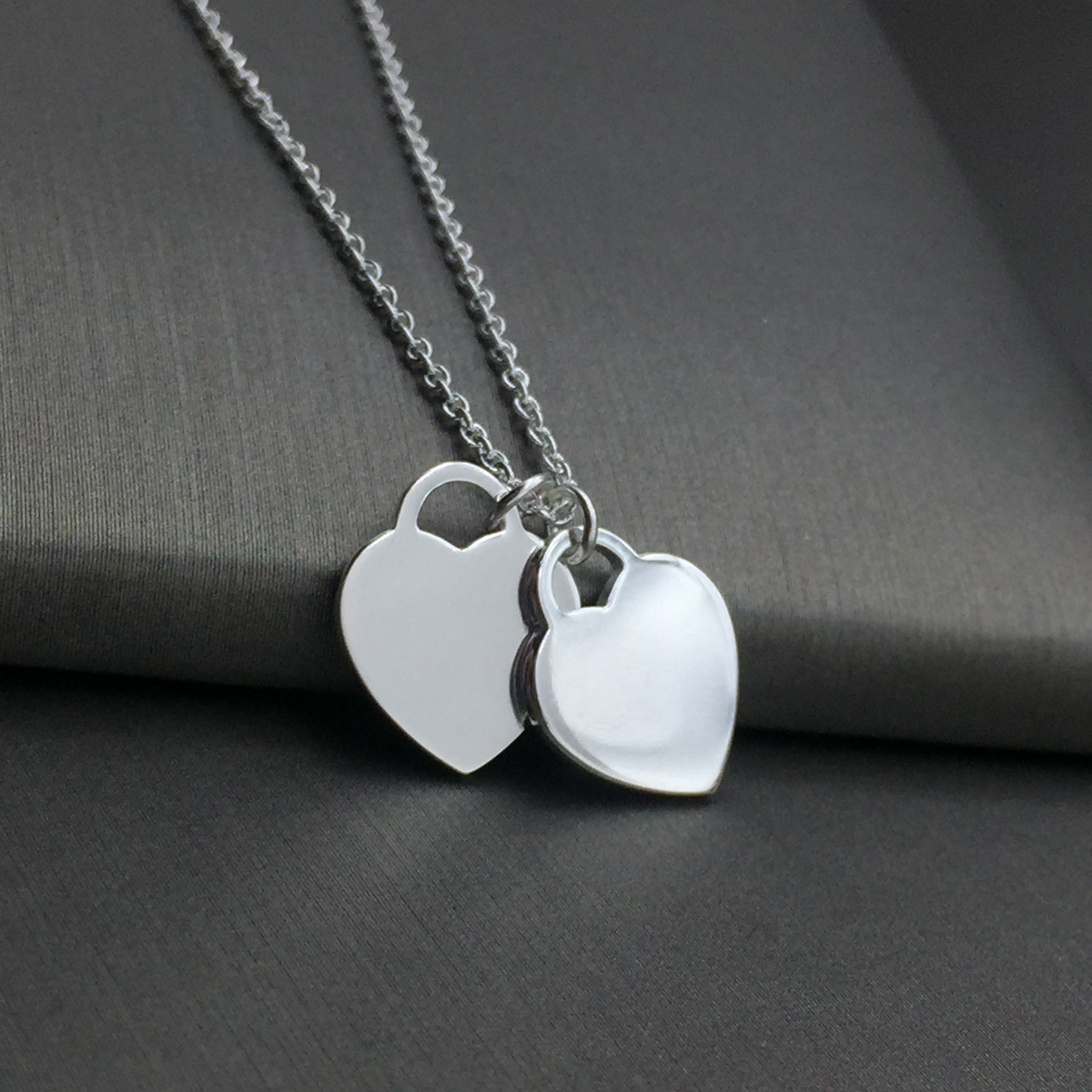 TF real 925 sterling silver origina classic luxury pendant necklace jewelry exquisite craftsmanship with official logo classic blue heart
TF real 925 sterling silver origina classic luxury pendant necklace jewelry exquisite craftsmanship with official logo classic blue heart