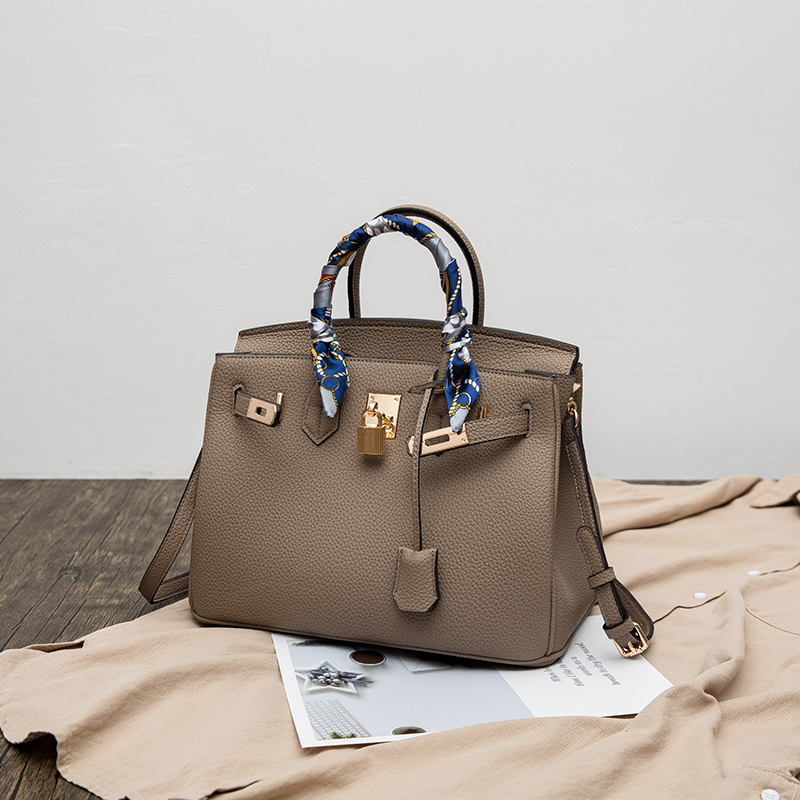 Womens Bag Fashion Leather Bags Portable Shoulder Messenger Large Capacity, Elephant gray (free pony and silk scarf)
Womens Bag Fashion Leather Bags Portable Shoulder Messenger Large Capacity, Elephant gray (free pony and silk scarf)