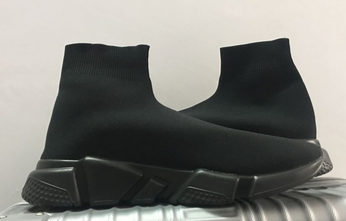 Paris Luxury Flat Sock Shos Speed Ankle Boots sneakers black red blue white grey fashion mens women tretch Knit trainer runner
Paris Luxury Flat Sock Shos Speed Ankle Boots sneakers black red blue white grey fashion mens women tretch Knit trainer runner