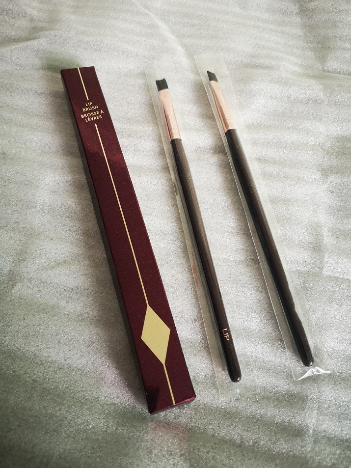 Charlotte-T Lip Brush Boxed Wholesaling Lipstick Cosmetic Brushes Brand Makeup Tools Wholesale Flat Precise Lips Liner Beauty Application Br
Charlotte-T Lip Brush Boxed Wholesaling Lipstick Cosmetic Brushes Brand Makeup Tools Wholesale Flat Precise Lips Liner Beauty Application Br