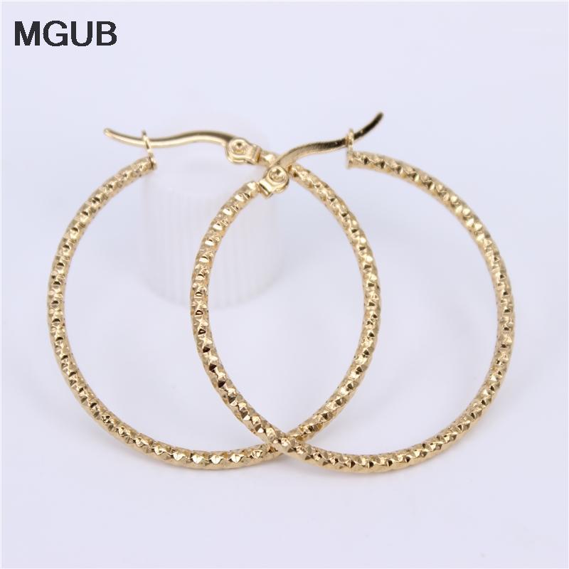 Wholesale high quality Multiple sizes Gold Color classic Stainless steel jewelry simple Circle Hoop Earrings for Women LH7681
Wholesale high quality Multiple sizes Gold Color classic Stainless steel jewelry simple Circle Hoop Earrings for Women LH7681