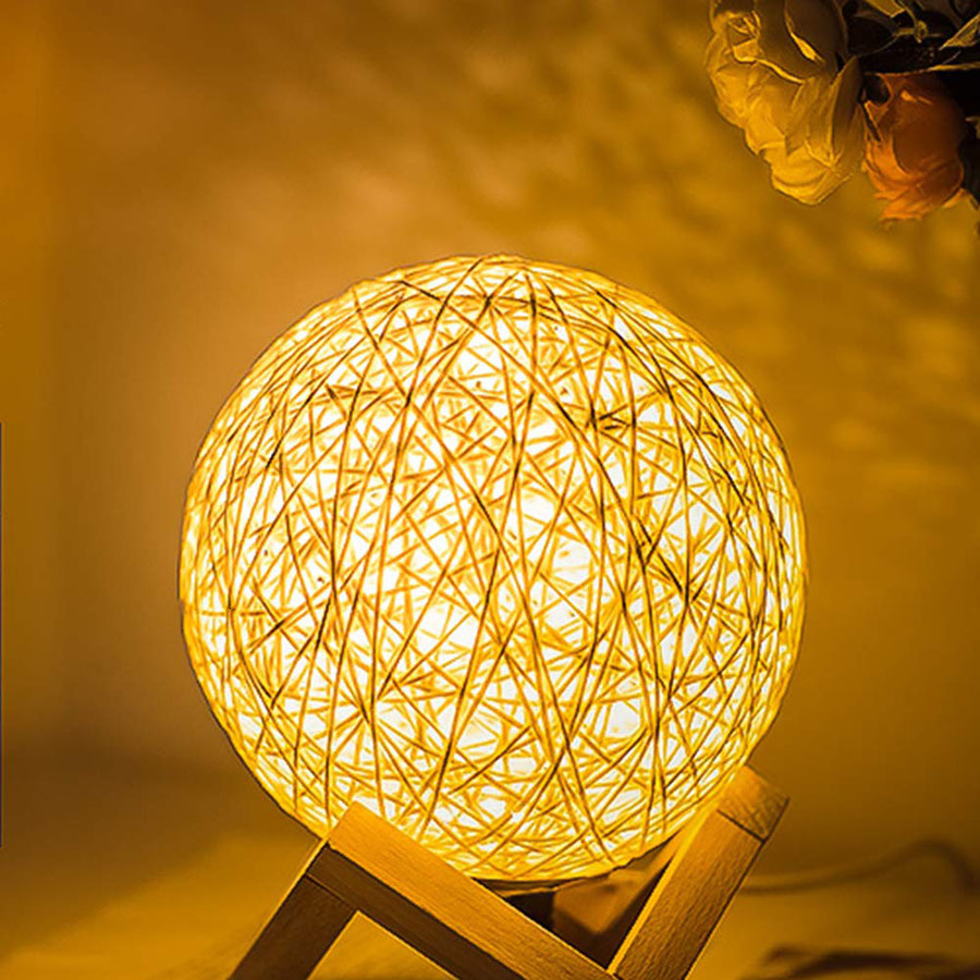 2021 New 15cm Dimmable Rattan Ball Bedside Table Usb Indoor 3d Moon Led Nigth Light Perfect Gift for Kids Bedroom Living Room H55s
2021 New 15cm Dimmable Rattan Ball Bedside Table Usb Indoor 3d Moon Led Nigth Light Perfect Gift for Kids Bedroom Living Room H55s