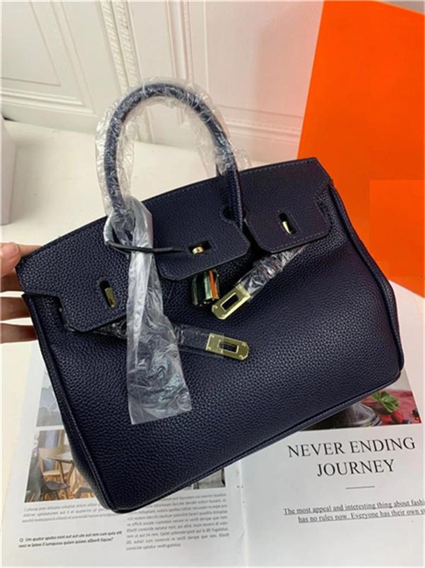 New Luxury Handbags Hot Selling Brand Shoulder Bags Designer Brand Bag High Quality Messenger Bag Women Bags Purse H01, Red
New Luxury Handbags Hot Selling Brand Shoulder Bags Designer Brand Bag High Quality Messenger Bag Women Bags Purse H01, Red