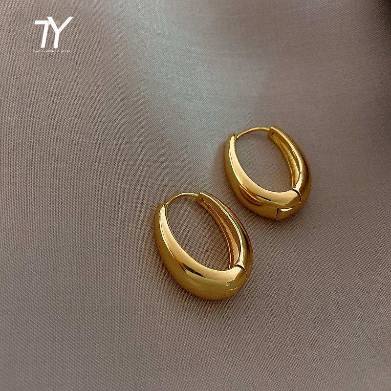 Hoop & Huggie 2021 Classic Copper Alloy Smooth Metal Earrings For Woman Fashion Korean Jewelry Temperament Girl's Daily Wear, Golden;silver
Hoop & Huggie 2021 Classic Copper Alloy Smooth Metal Earrings For Woman Fashion Korean Jewelry Temperament Girl's Daily Wear, Golden;silver