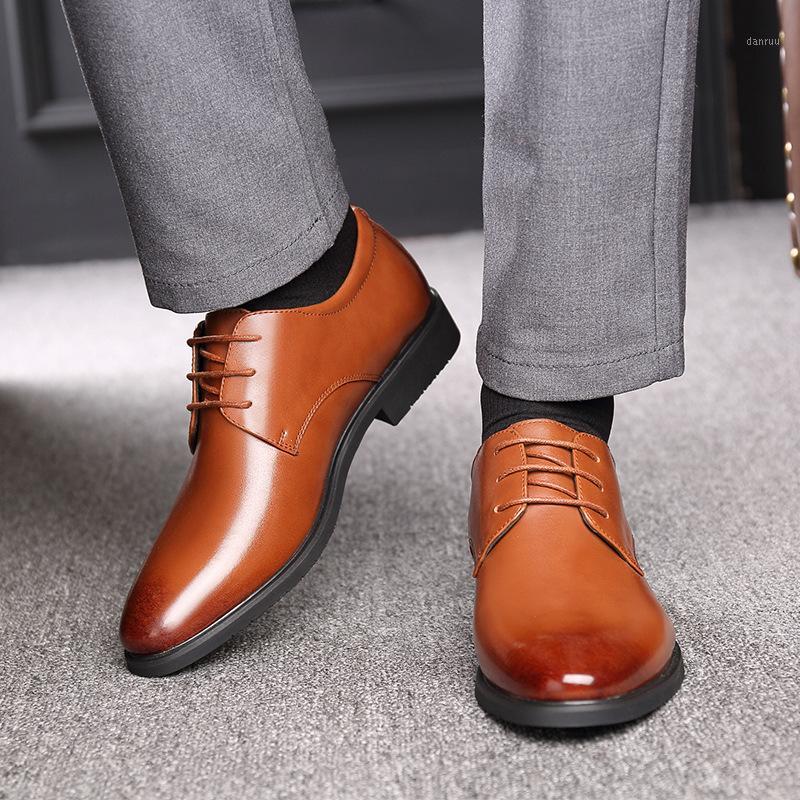 Hidden Heel 6CM Formal Shoes Men Genuine Leather Brown Dress Shoes for Men Black Office Business New Abito Uomo Elegante1
Hidden Heel 6CM Formal Shoes Men Genuine Leather Brown Dress Shoes for Men Black Office Business New Abito Uomo Elegante1