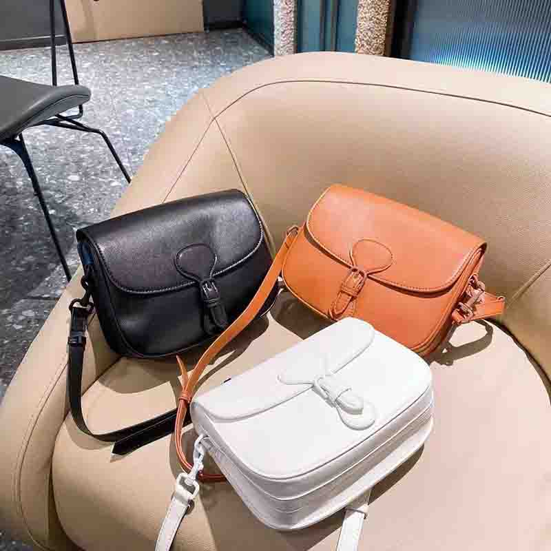 Women Crossbody Bag Fashion Lady Plain Handbag High Quality Casual Shoulder Bag Womens Matte Saddle Bag with Box 3 Colors, Brown
Women Crossbody Bag Fashion Lady Plain Handbag High Quality Casual Shoulder Bag Womens Matte Saddle Bag with Box 3 Colors, Brown