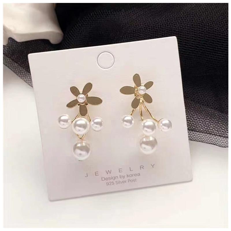 2020 new S925 needle new Dongdaemun temperament sweet flowers pearl sterling earrings female earrings
2020 new S925 needle new Dongdaemun temperament sweet flowers pearl sterling earrings female earrings