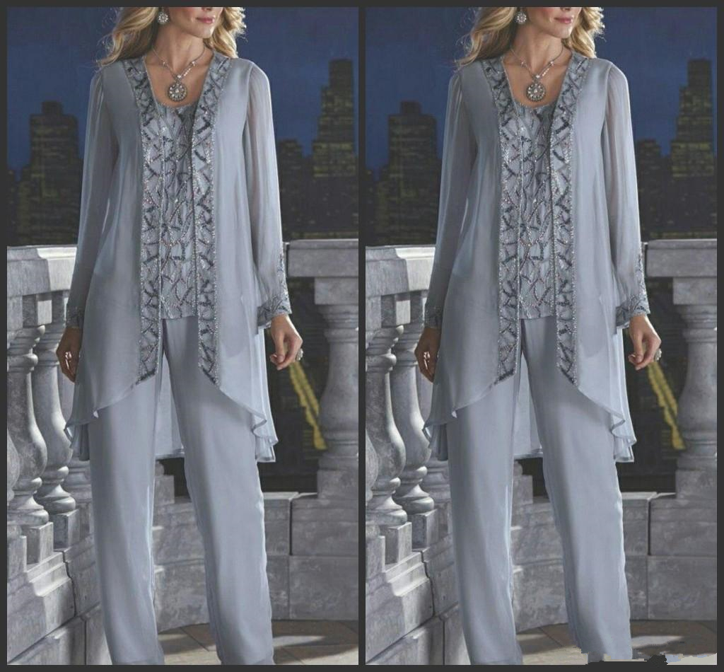 2020 New Mother Of The Bride Groom 3 Piece Pant Suit Silver Chiffon Beach Wedding Mothers Dress Long Sleeves Beads Formal Evening Wear
2020 New Mother Of The Bride Groom 3 Piece Pant Suit Silver Chiffon Beach Wedding Mothers Dress Long Sleeves Beads Formal Evening Wear