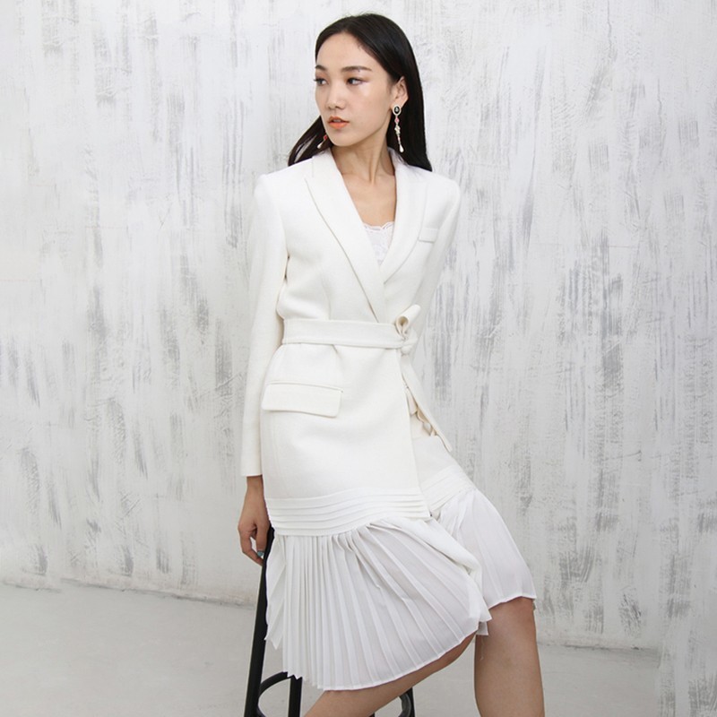 TWOTWINSTYLE Lace Up Women's Windbreaker High Waist Long Sleeve Patchwork Pleated Hem Trench Coat Female Fashion Autumn 201211