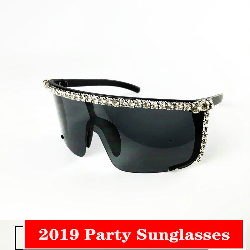 2020 Oversized Rhinestone Sunglasses Square Women Luxury Diamond Glasses UV400 Fashion Shades with box FML
2020 Oversized Rhinestone Sunglasses Square Women Luxury Diamond Glasses UV400 Fashion Shades with box FML