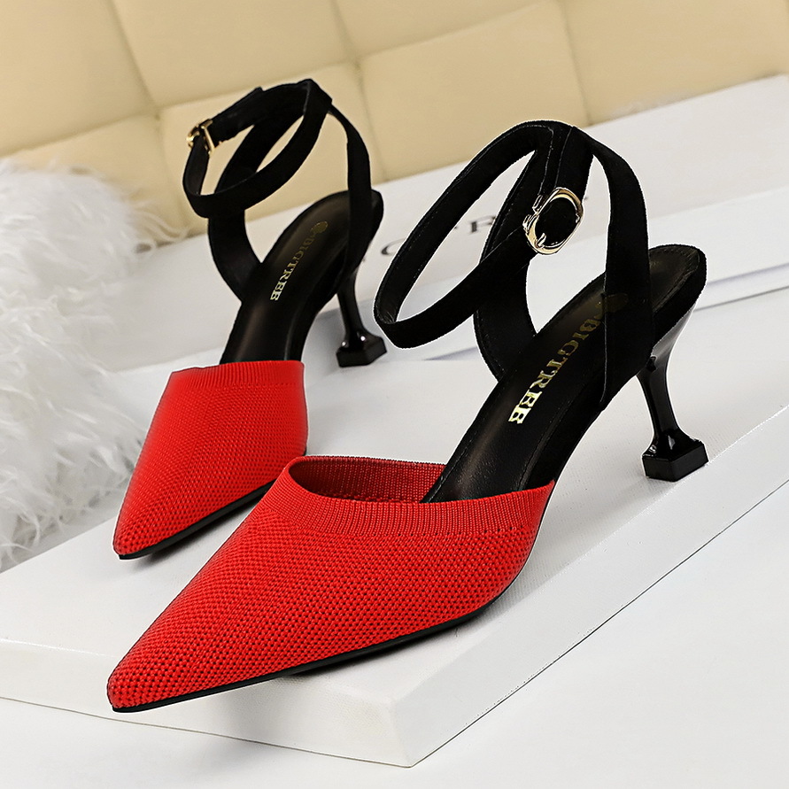 2020 spring high-heeled woman pointed to classic sexy wedding shoes t-strap thin-heel pumps female office sandals RLT4, Green
2020 spring high-heeled woman pointed to classic sexy wedding shoes t-strap thin-heel pumps female office sandals RLT4, Green