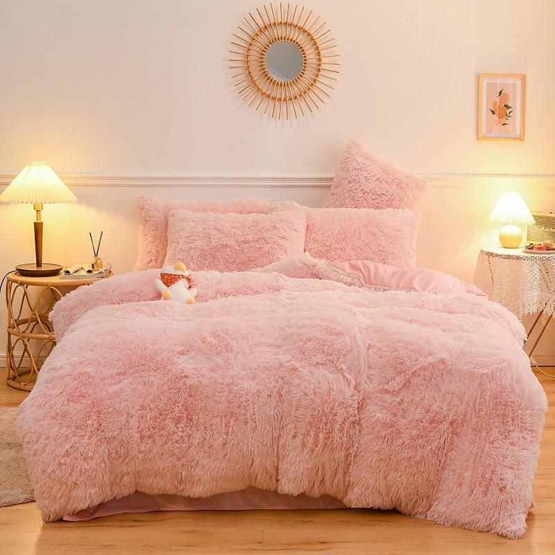 Luxury Plush Shaggy Fleece 1 Faux Fur Duvet Cover 1 Flat sheet 2 Pillowcases Warm Soft Queen King size 4Pcs Bedding set, Color 2
Luxury Plush Shaggy Fleece 1 Faux Fur Duvet Cover 1 Flat sheet 2 Pillowcases Warm Soft Queen King size 4Pcs Bedding set, Color 2