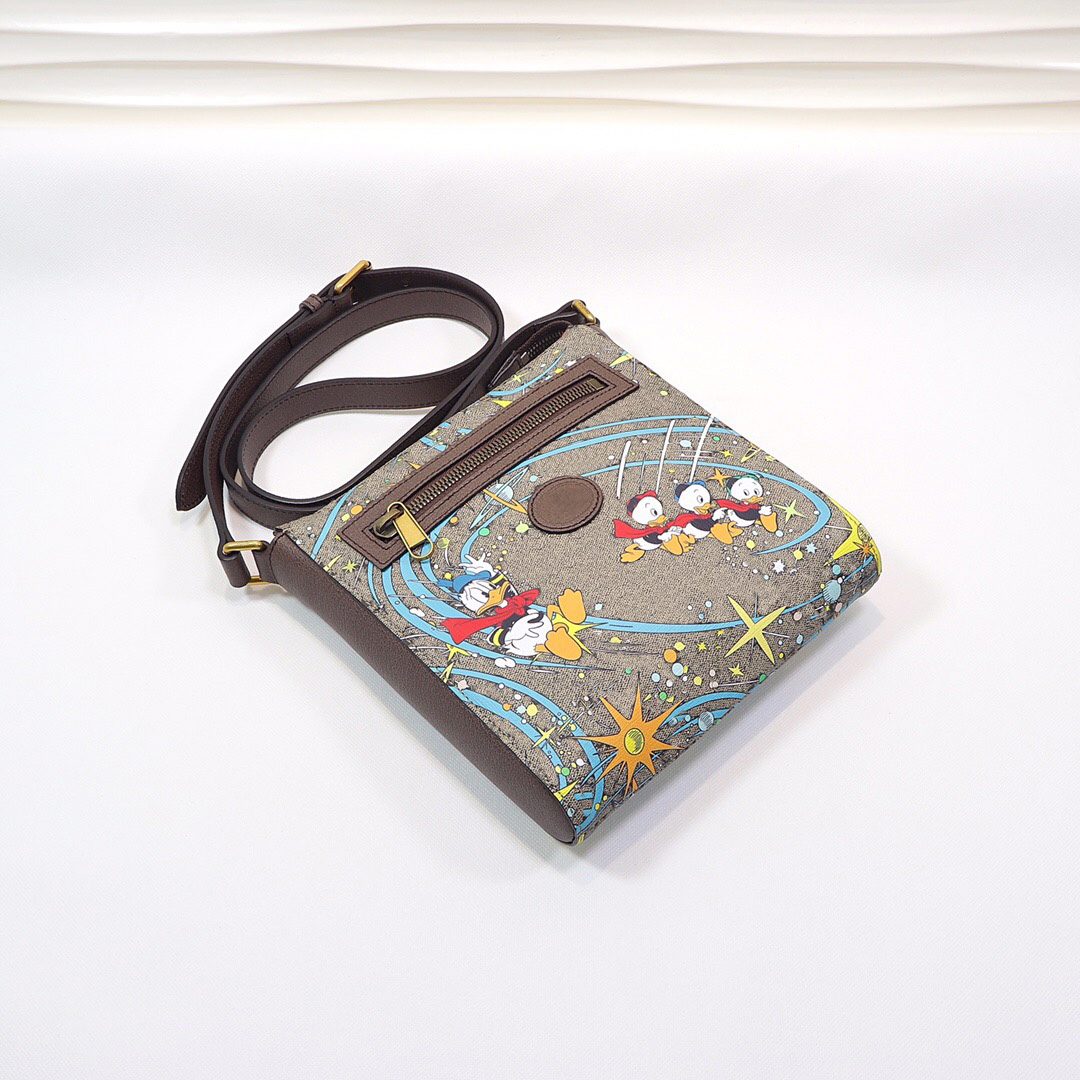 2020 mini size ducks messenger bag genuine leather mens shoulder bag with box luxurys designers bags handbag crossbody bag free shipping, Messenger bag with box
2020 mini size ducks messenger bag genuine leather mens shoulder bag with box luxurys designers bags handbag crossbody bag free shipping, Messenger bag with box