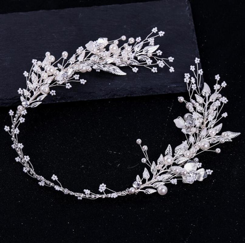 Handmade Rhinestone Imitation Pearl Women's Bride Crown Hair Band Holiday Party Gift Hair Clips Headbands for Women
Handmade Rhinestone Imitation Pearl Women's Bride Crown Hair Band Holiday Party Gift Hair Clips Headbands for Women