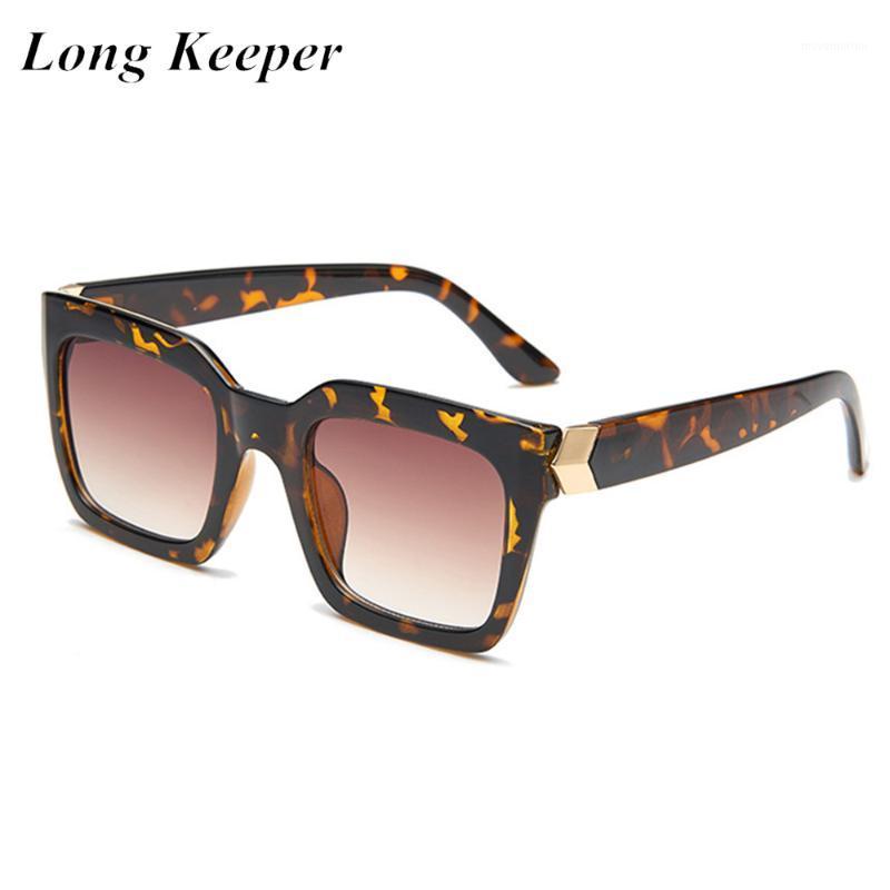 New Fashion Square Sunglasses Women Designer Vintage Men Classic Shades Female Male Eyewear UV400 oculos gafas1
New Fashion Square Sunglasses Women Designer Vintage Men Classic Shades Female Male Eyewear UV400 oculos gafas1