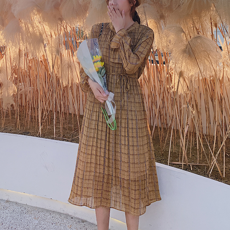 BGTEEVER Chic Bow Neck Plaid Dress Women Spring Flare Sleeve Laceup Pleated Midcalf Dress Female Chiffon Vestidos femme T200416